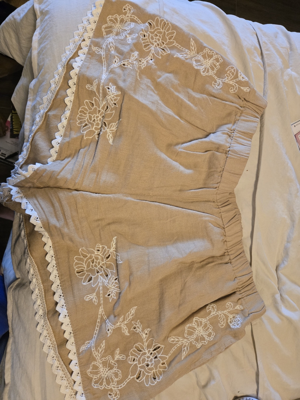 Universal Thread Beige High-Waist Embroidered Shorts with Lace Trim